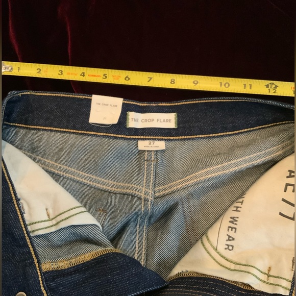 AE 77 American Eagle The Crop Flare Jeans Size 27 - Picture 9 of 10